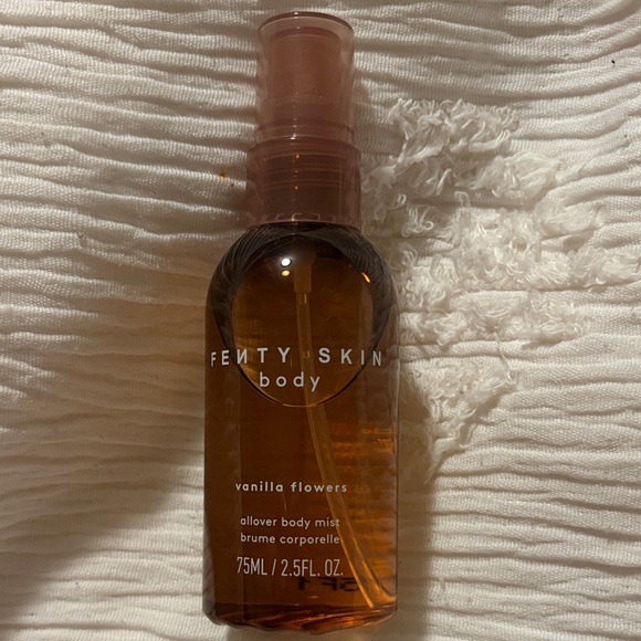 Fenty Skin Body Bubble Bath and Body Mist Set - Picture 3 of 3